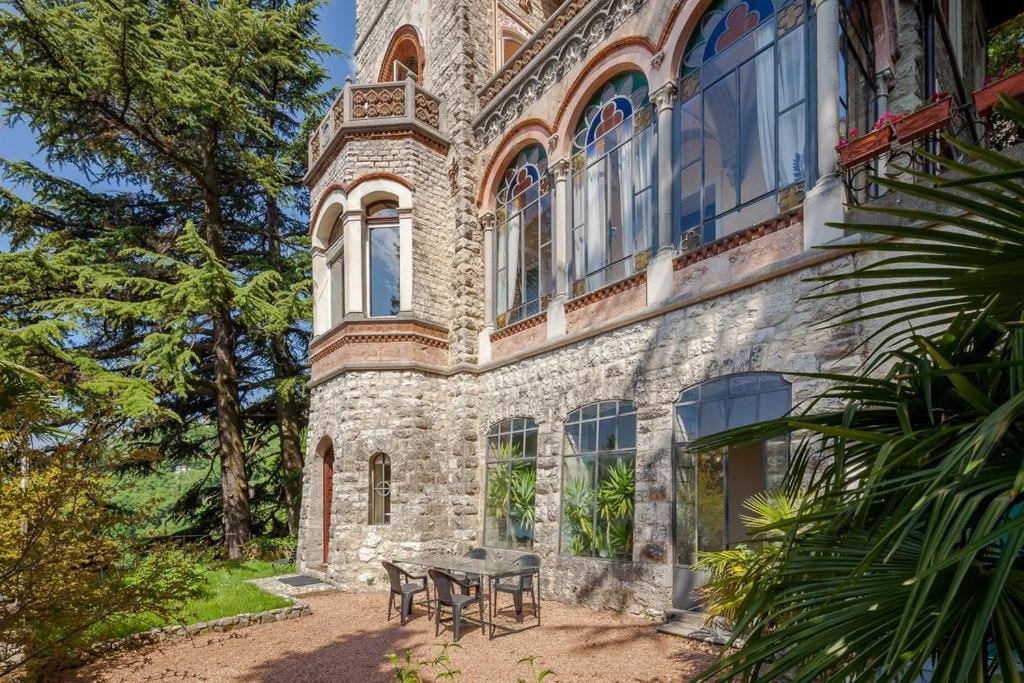 Il Parco E Gli Affreschi Apartment Varese Exterior photo